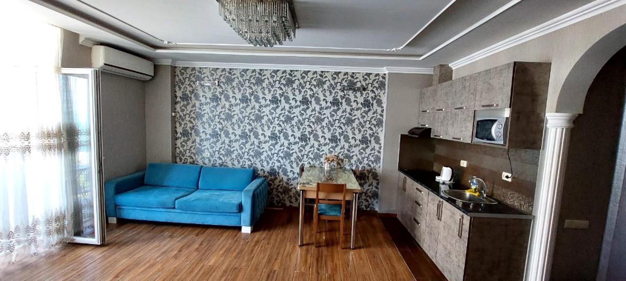 Aparthotel In Orbi Sea Towers Batumi Eksteriør billede