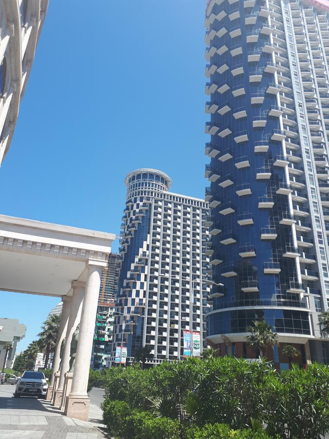 Aparthotel In Orbi Sea Towers Batumi Eksteriør billede