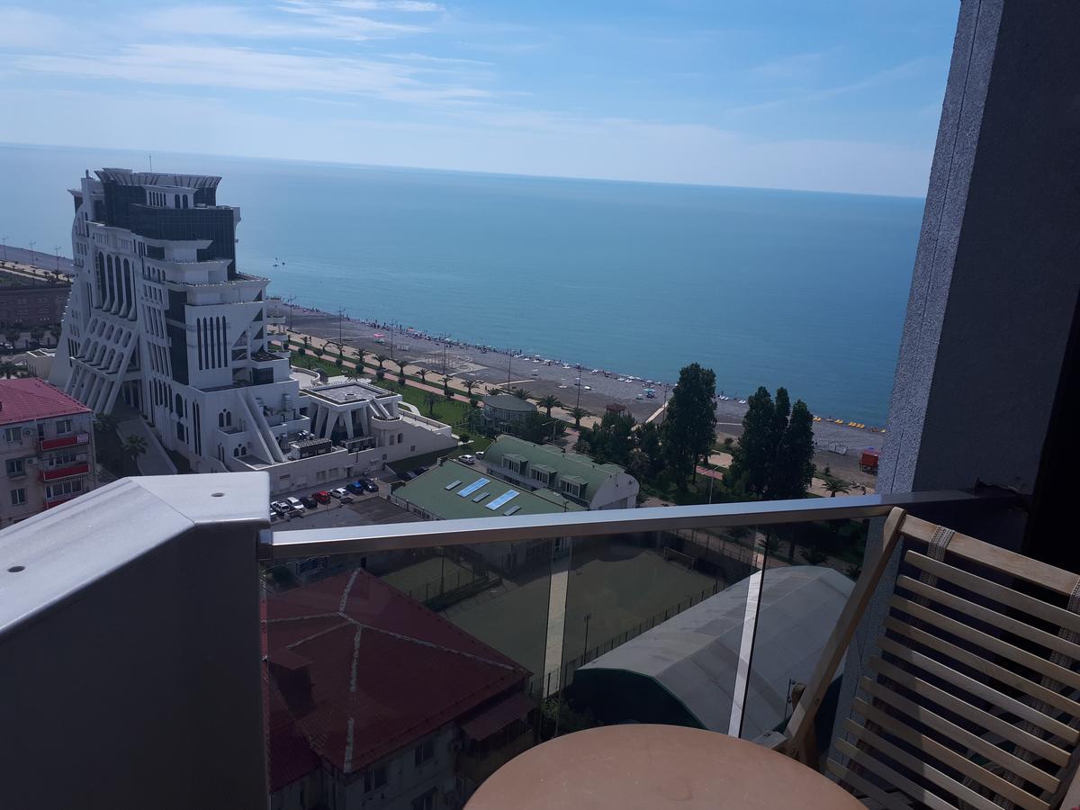 Aparthotel In Orbi Sea Towers Batumi Eksteriør billede